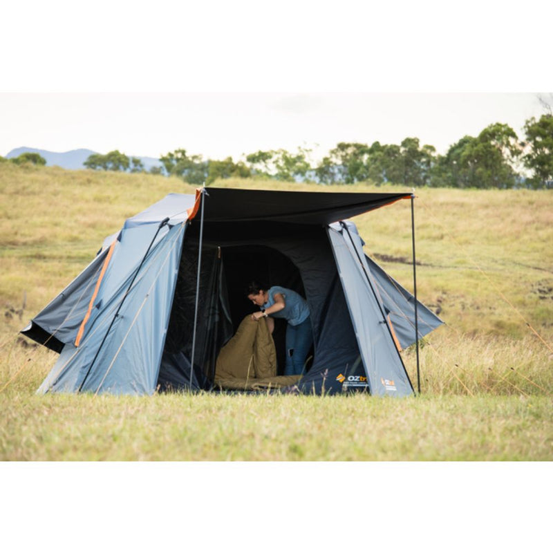 OZtrail Fast Frame Blockout Lumos 6P Tent